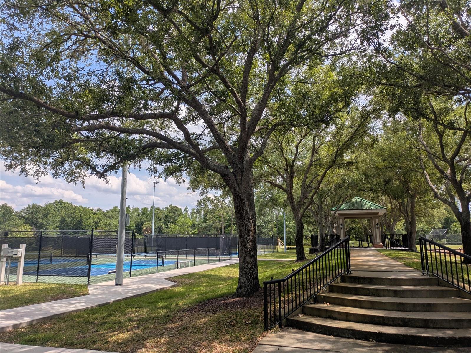 THE PROMENADE TWNHMS AT WES - Residential