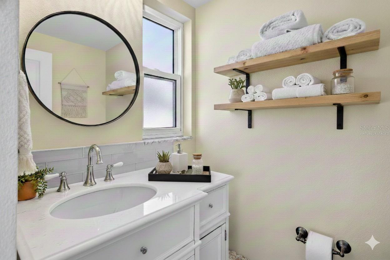 MAXIMO MOORINGS - Residential