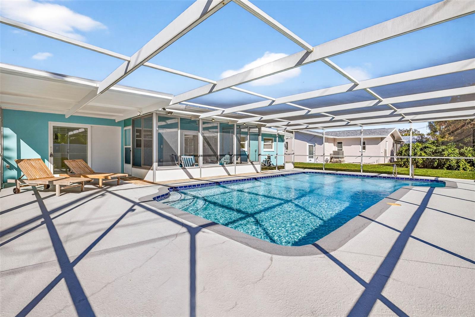 MAXIMO MOORINGS - Residential