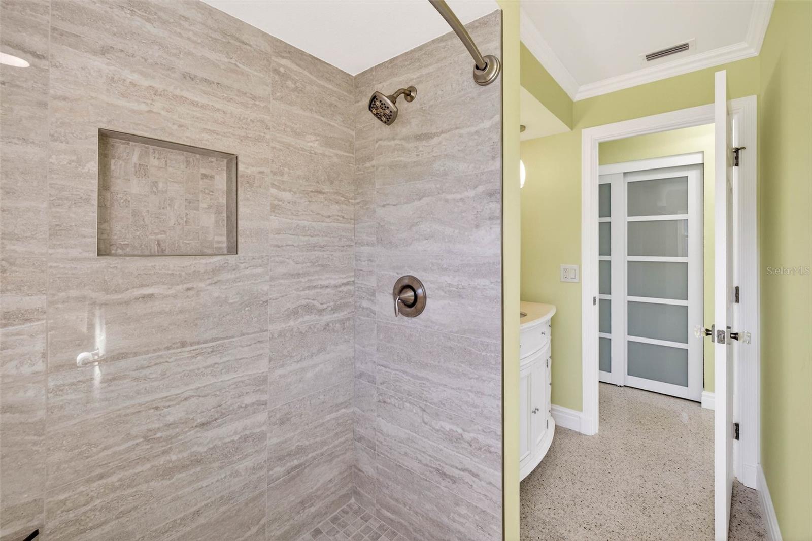 MAXIMO MOORINGS - Residential