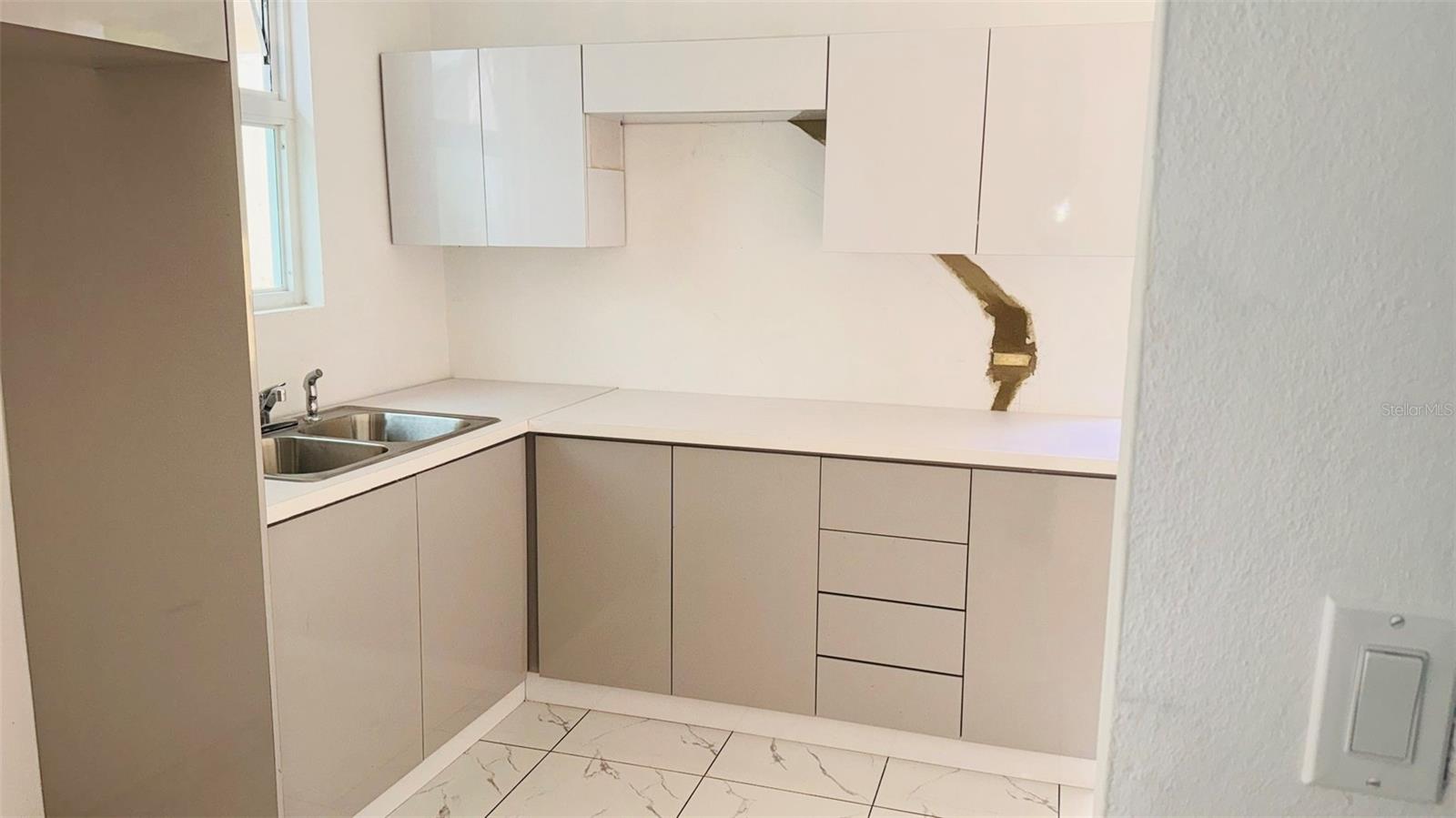 Calle 2 URB JARDINES DE LOÍZA A-20