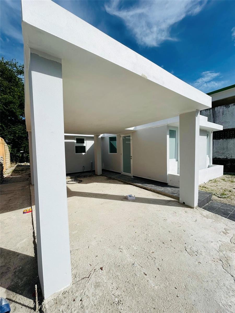 Calle 2 URB JARDINES DE LOÍZA A-20