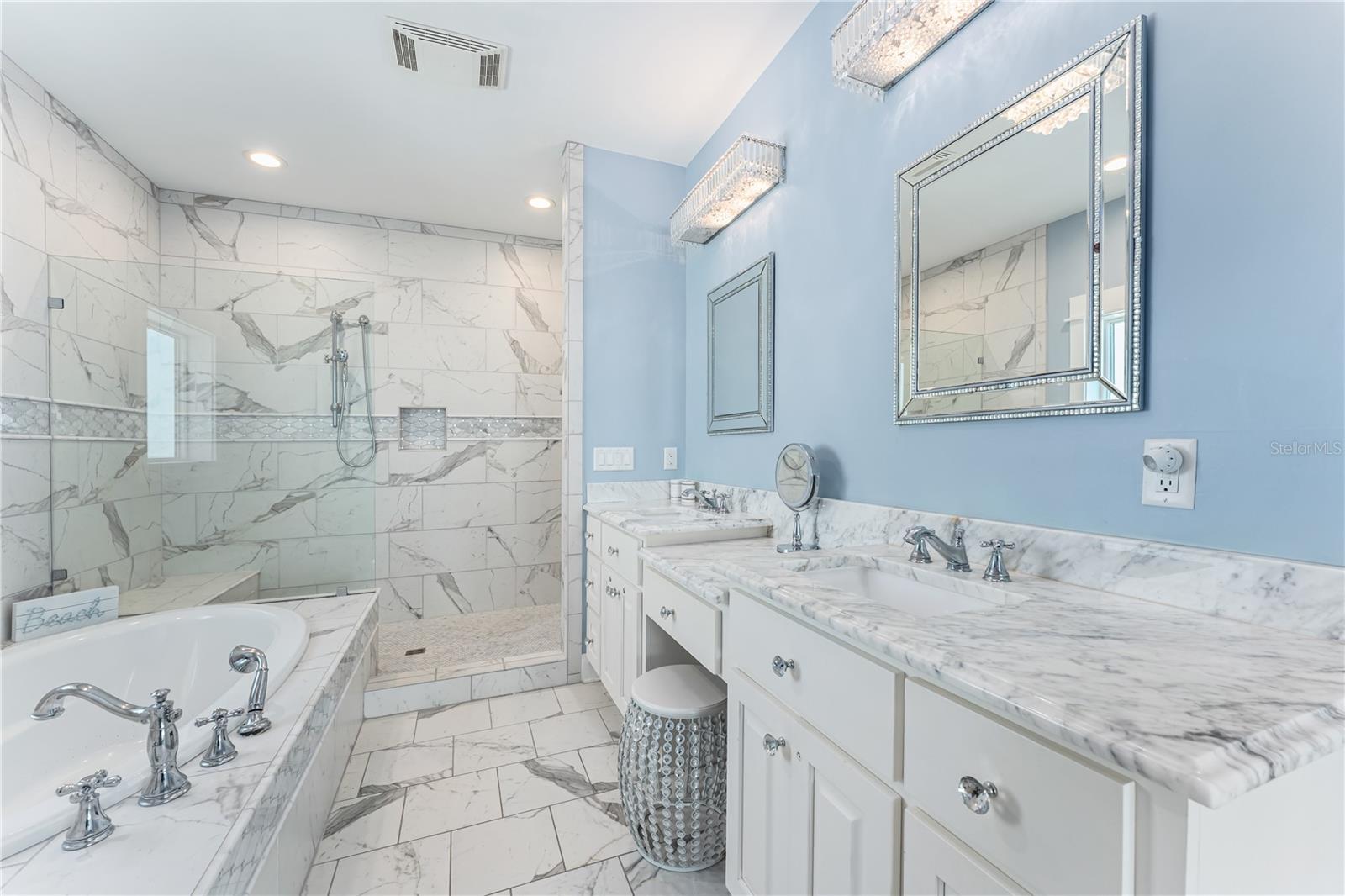 SEAGRASS - Residential