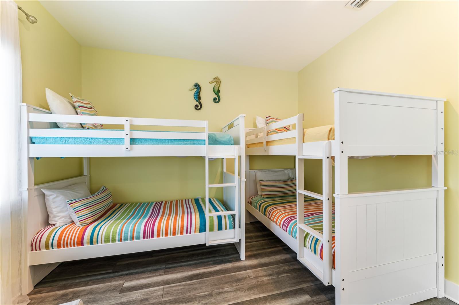 SEAGRASS - Residential