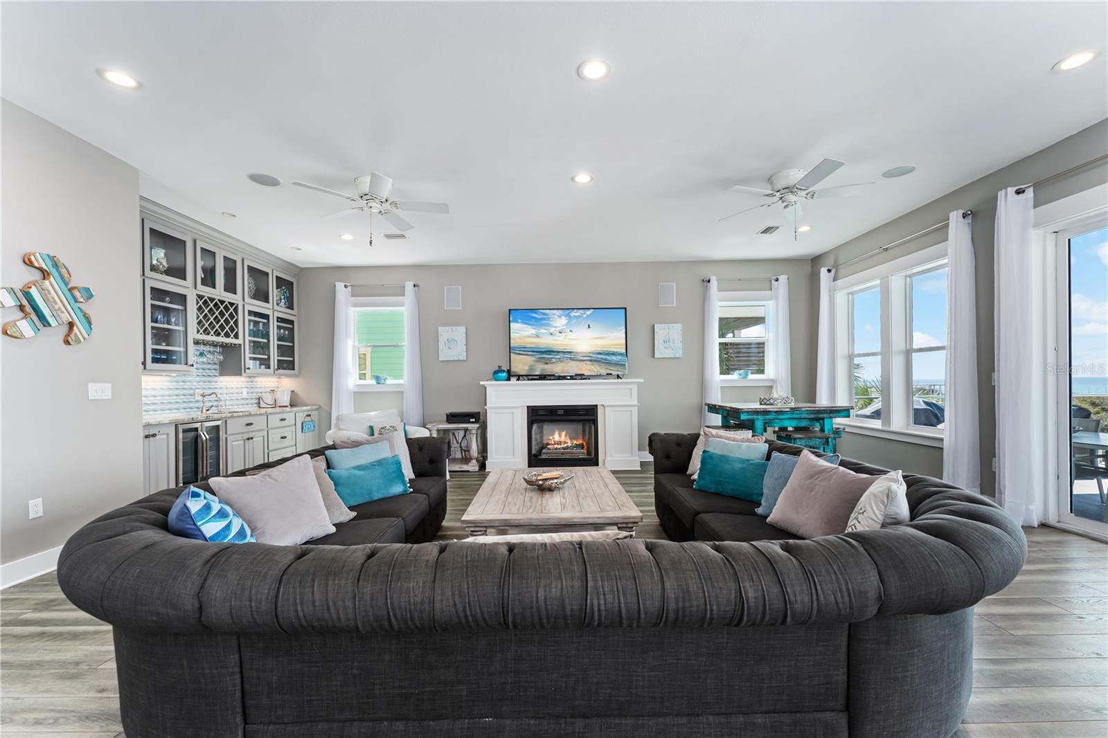 SEAGRASS - Residential