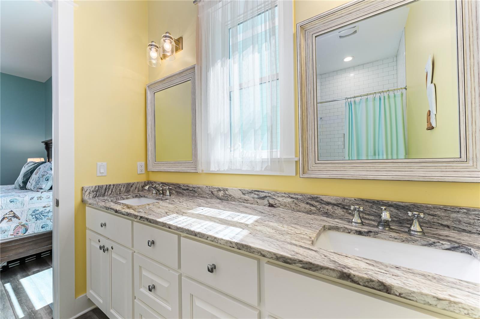 SEAGRASS - Residential