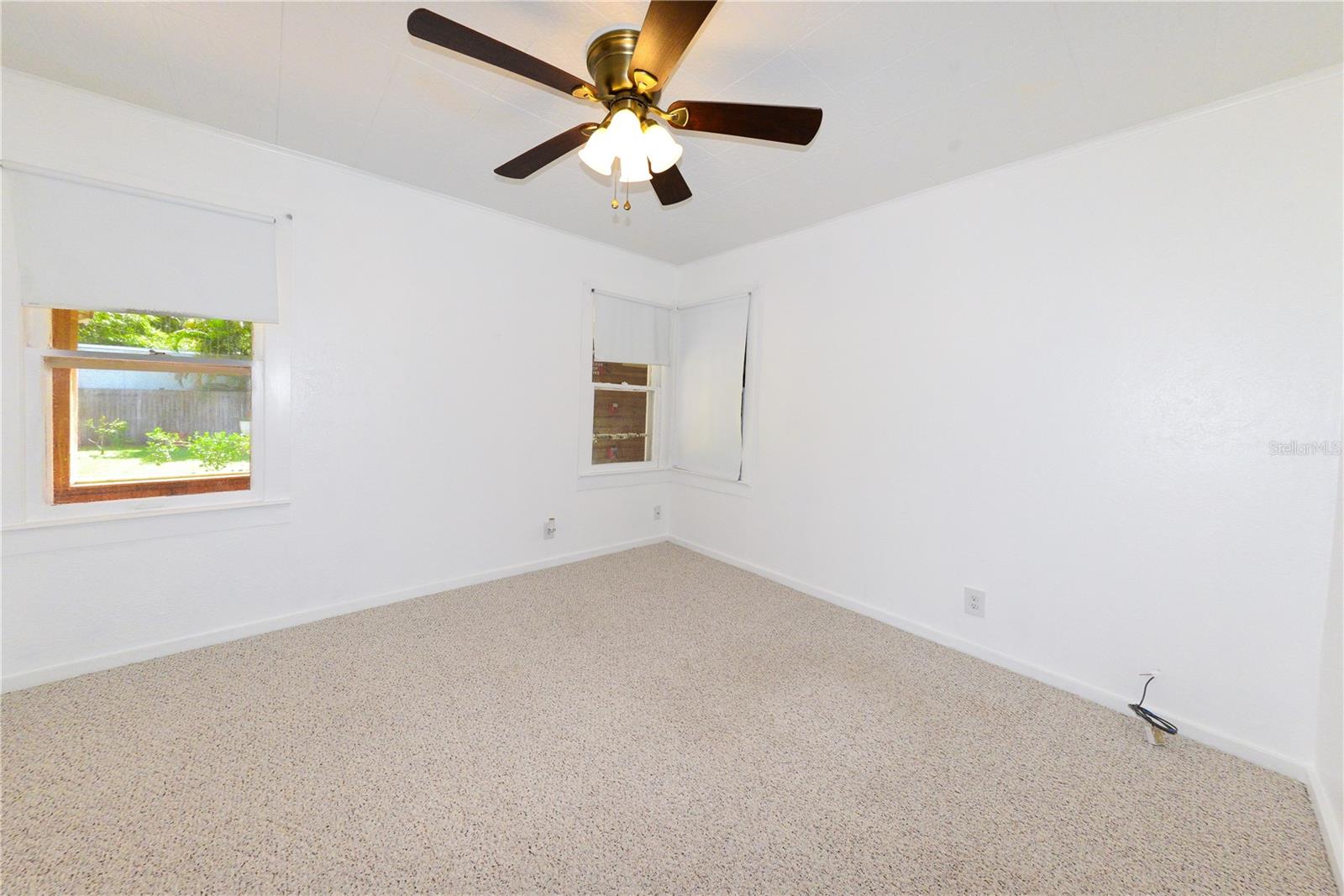 HENDRY ESTATES - Residential