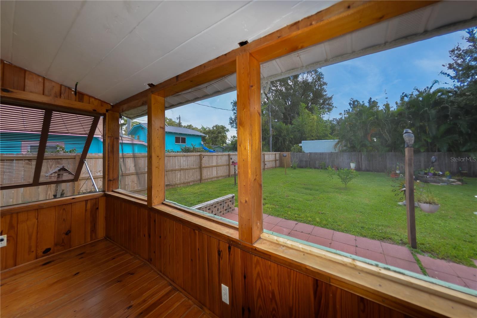 HENDRY ESTATES - Residential