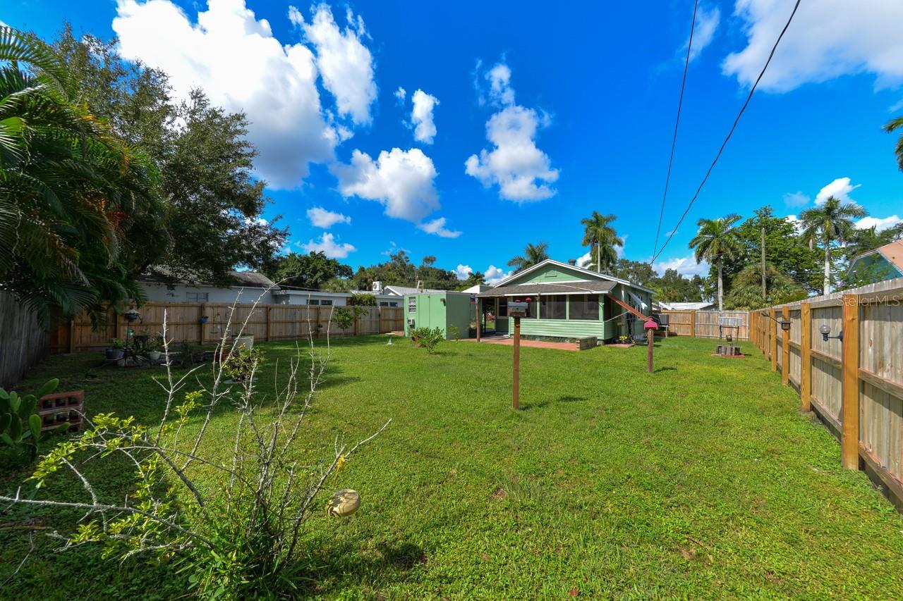 HENDRY ESTATES - Residential