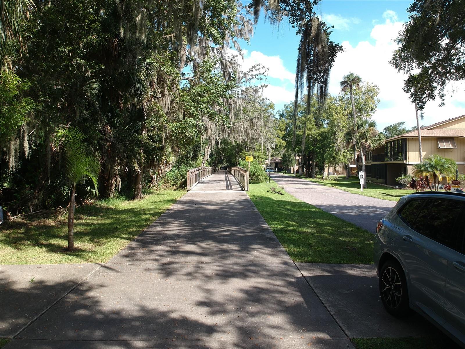 LAKESIDE CONDO APTS - Residential