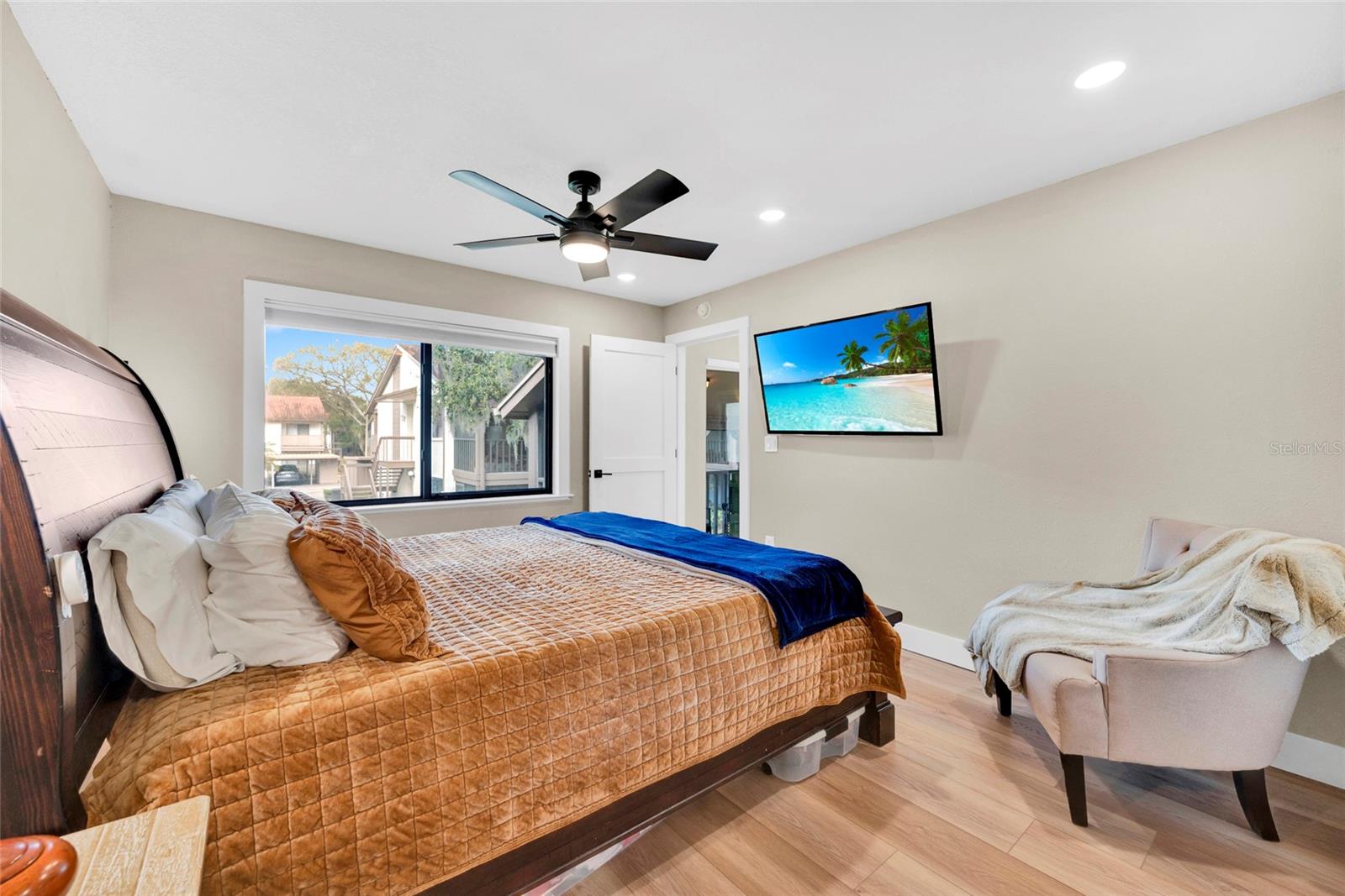 YORKTOWN AT BEACON PLACE - Residential