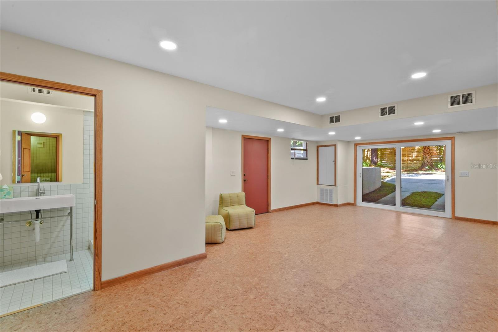WEST ALTAMONTE HEIGHTS SEC 3 - Residential
