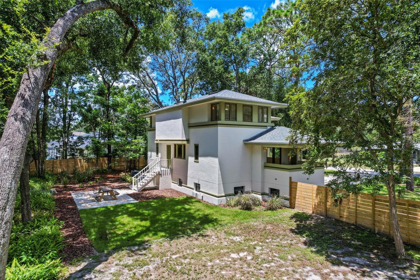 WEST ALTAMONTE HEIGHTS SEC 3 - Residential