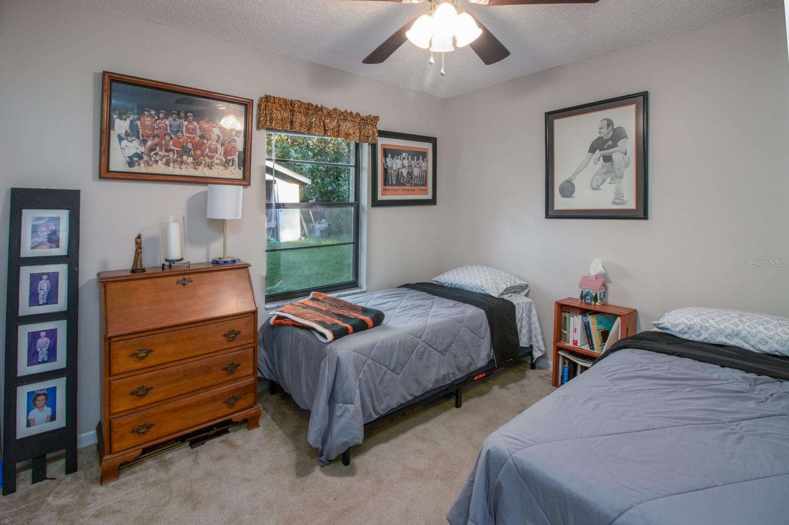 ROLLING OAKS - Residential