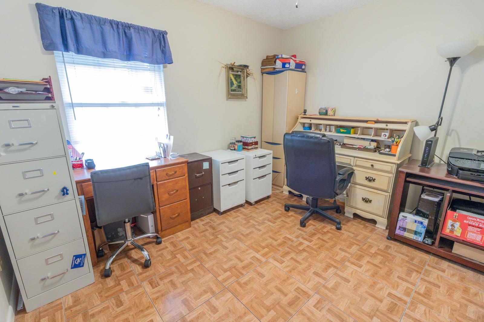 ROLLING OAKS - Residential