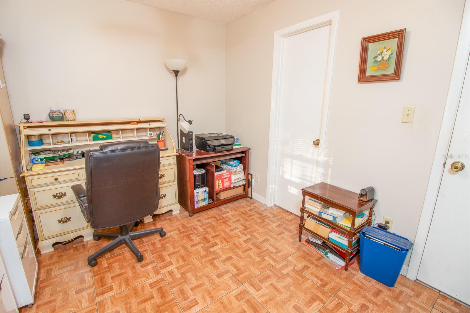 ROLLING OAKS - Residential