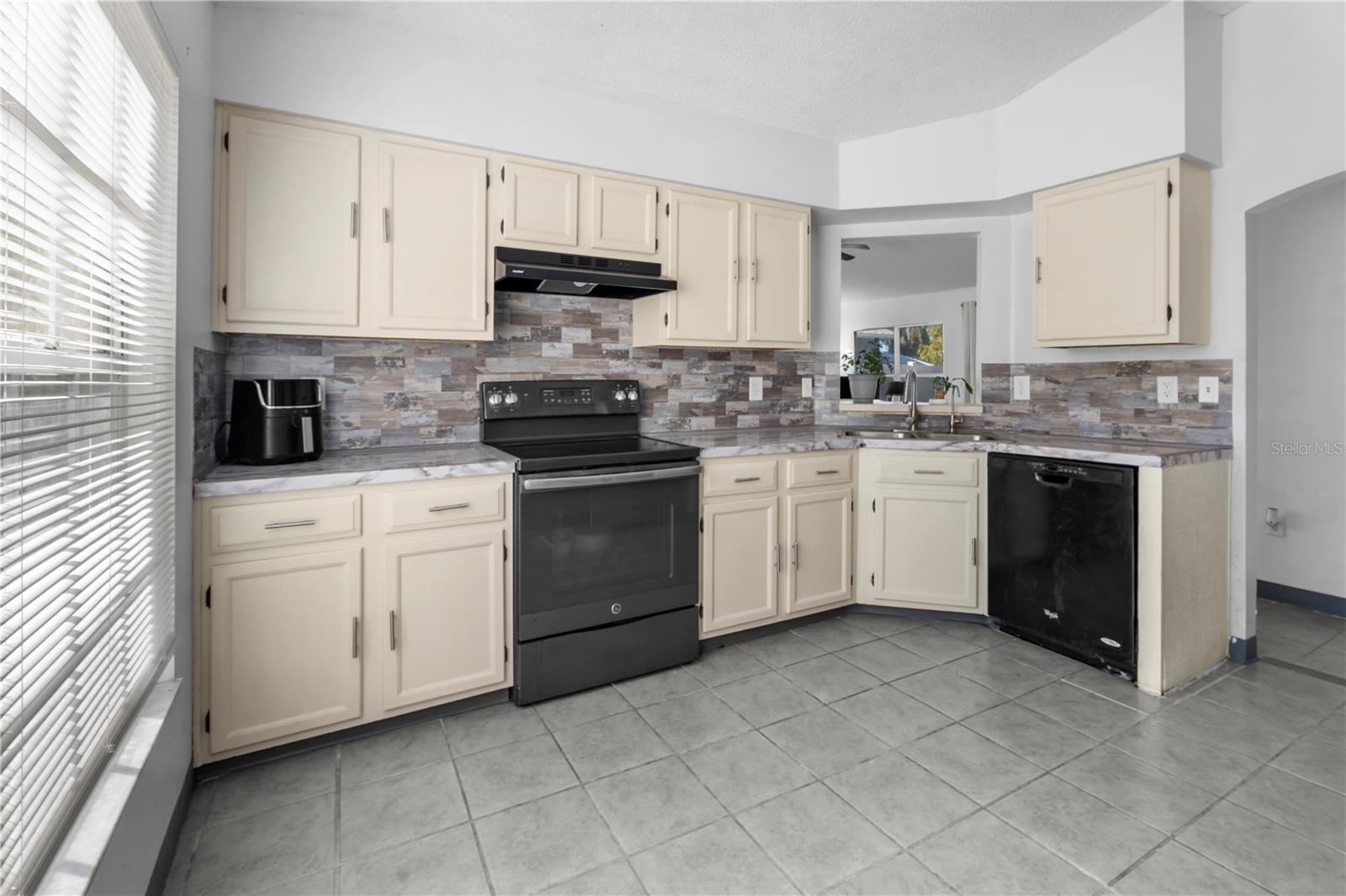 SUMMERFIELD VILLAGE 1 TR 30 - Residential