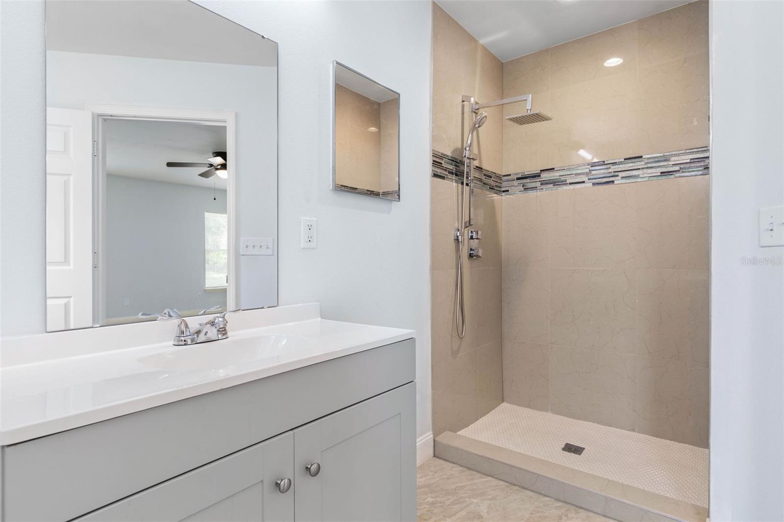 BELLE TERRE - Residential