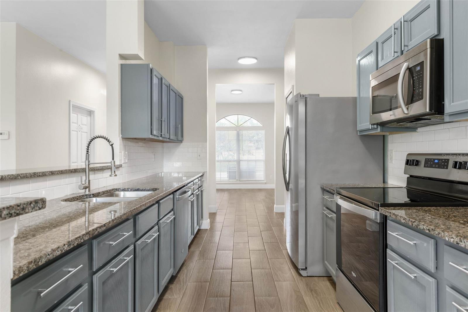 BELLE TERRE - Residential