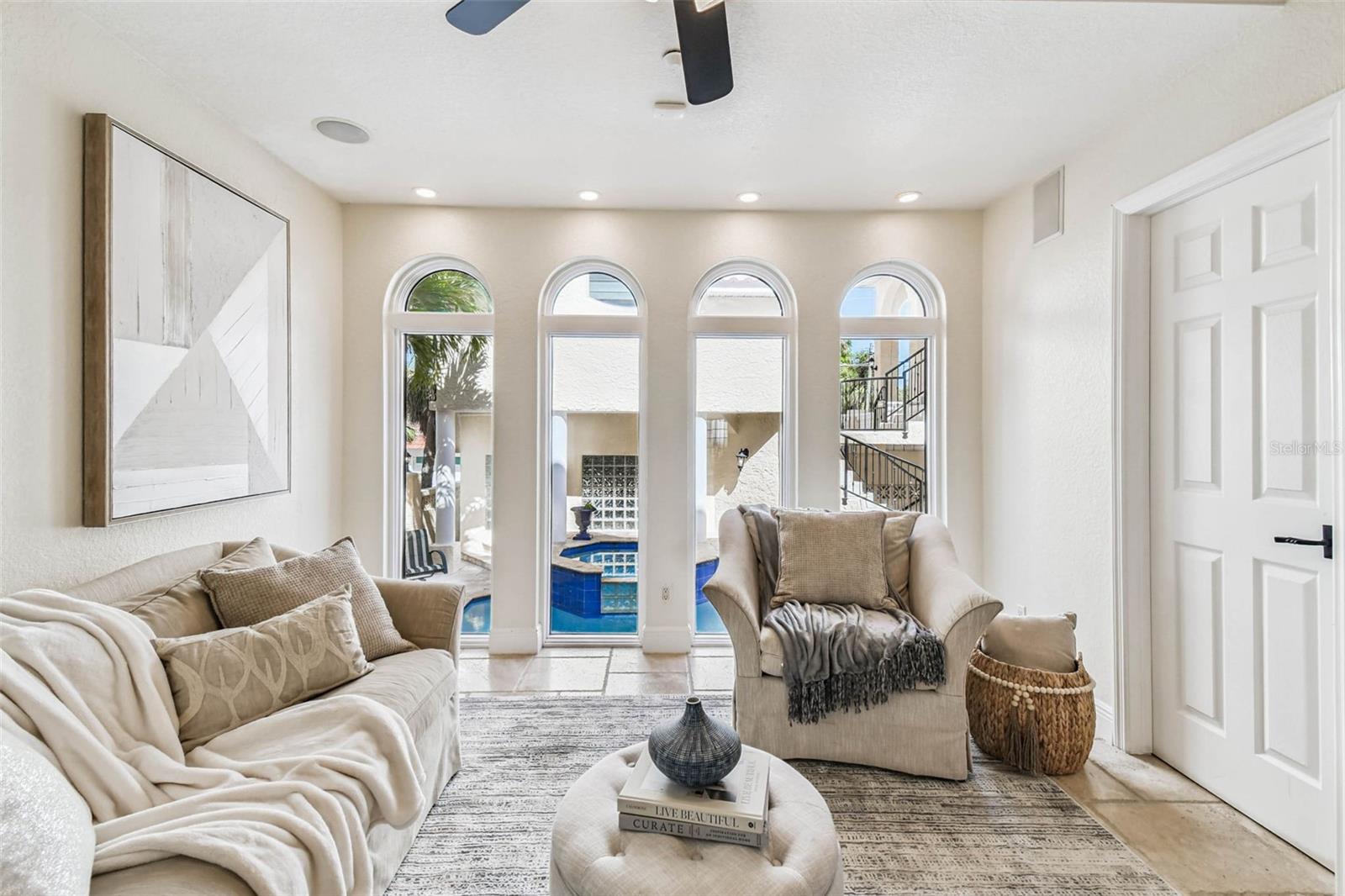 COLONIAL CORP REP - Residential