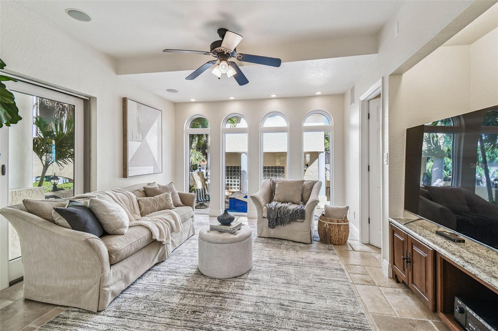 COLONIAL CORP REP - Residential