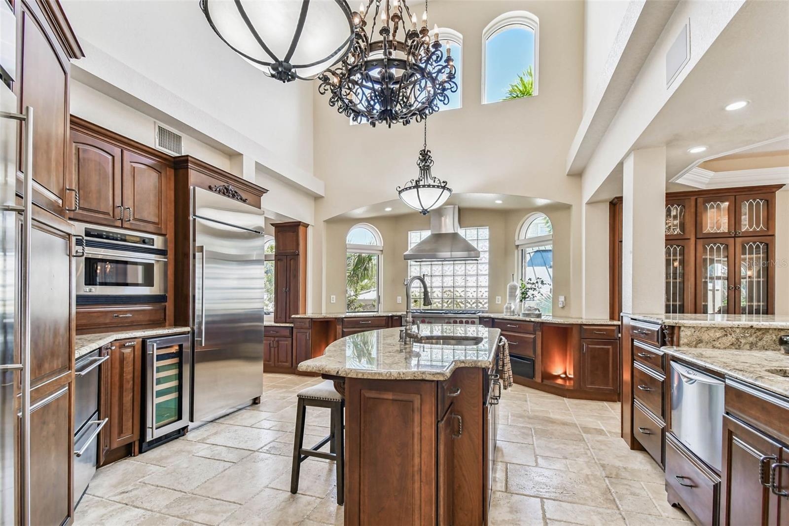 COLONIAL CORP REP - Residential