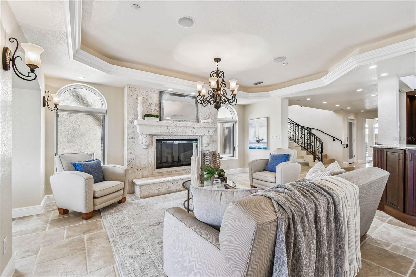 COLONIAL CORP REP - Residential