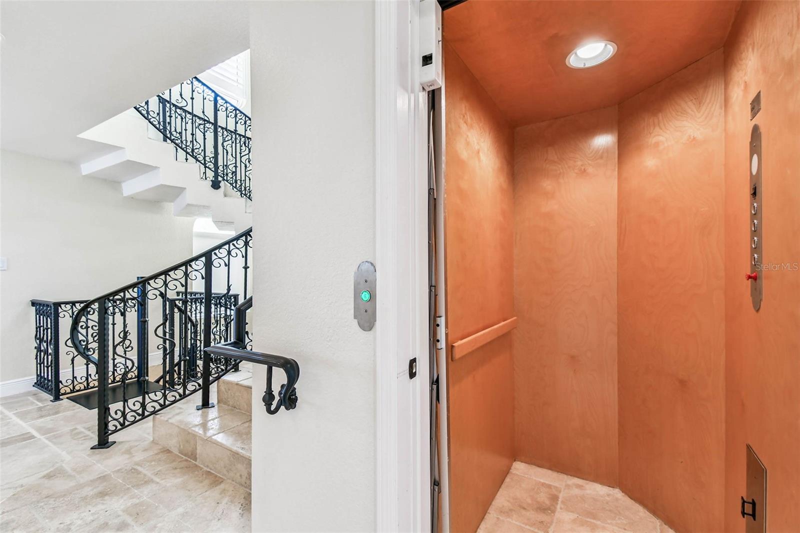 COLONIAL CORP REP - Residential