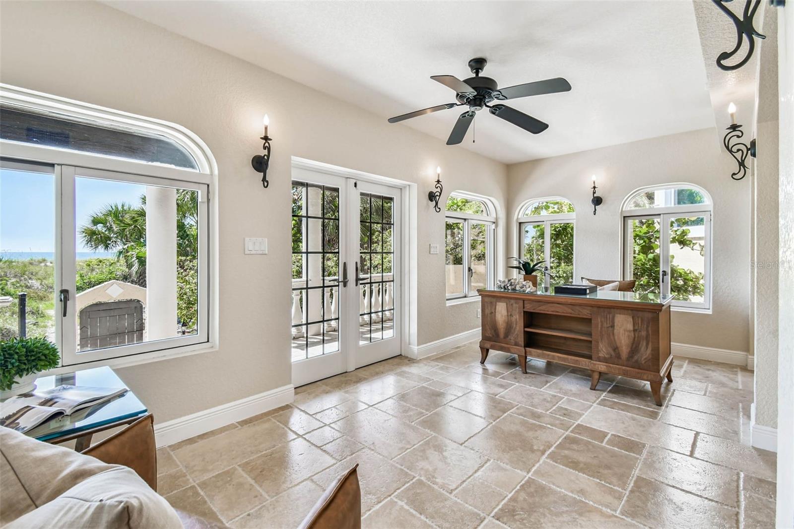 COLONIAL CORP REP - Residential