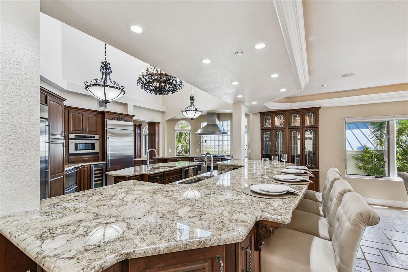 COLONIAL CORP REP - Residential