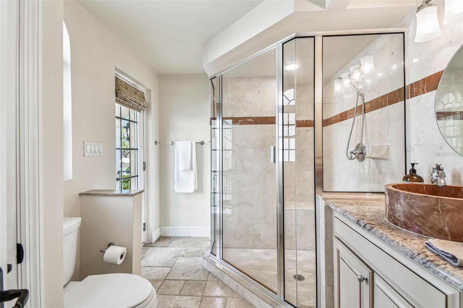 COLONIAL CORP REP - Residential