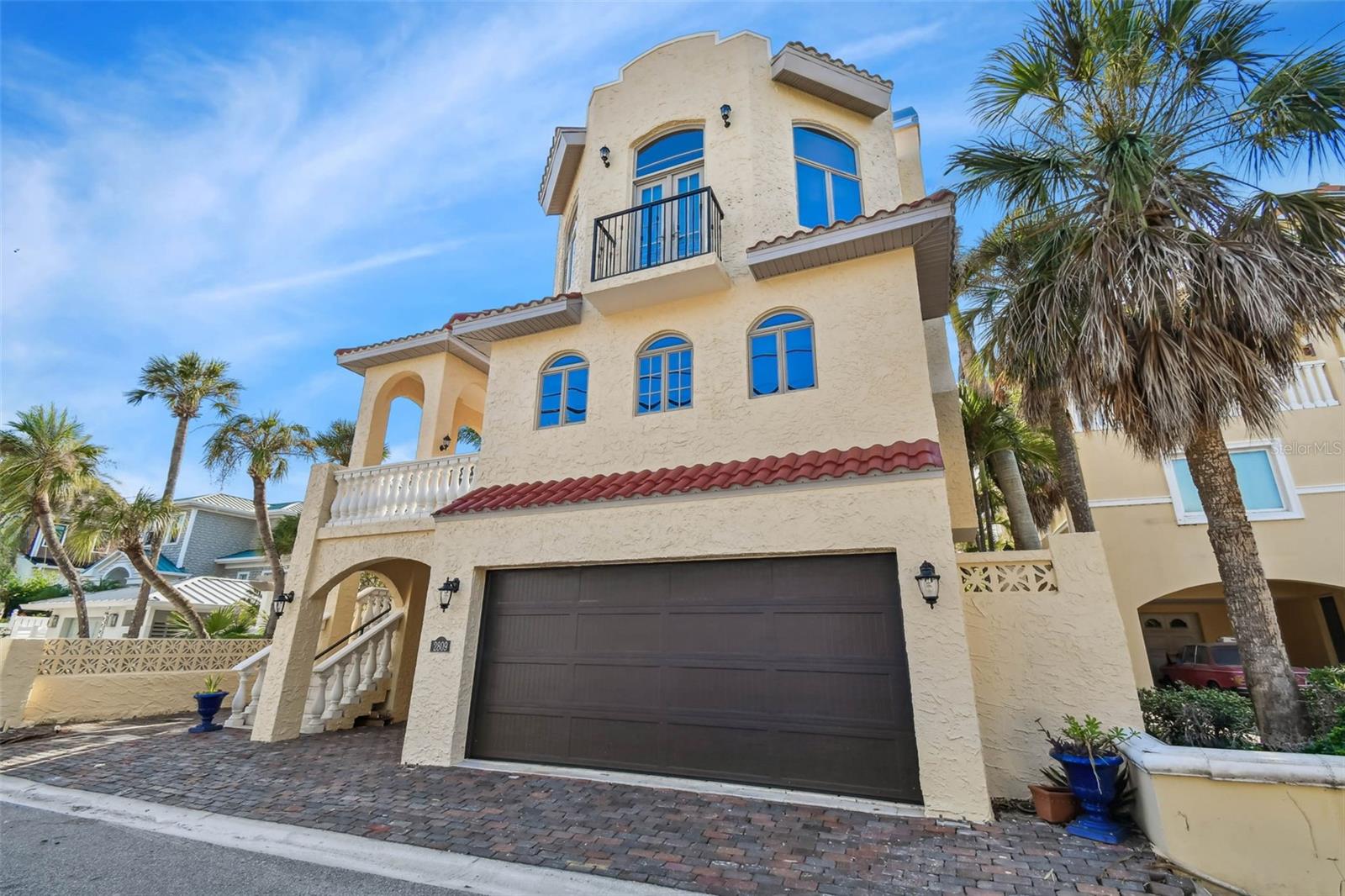 COLONIAL CORP REP - Residential