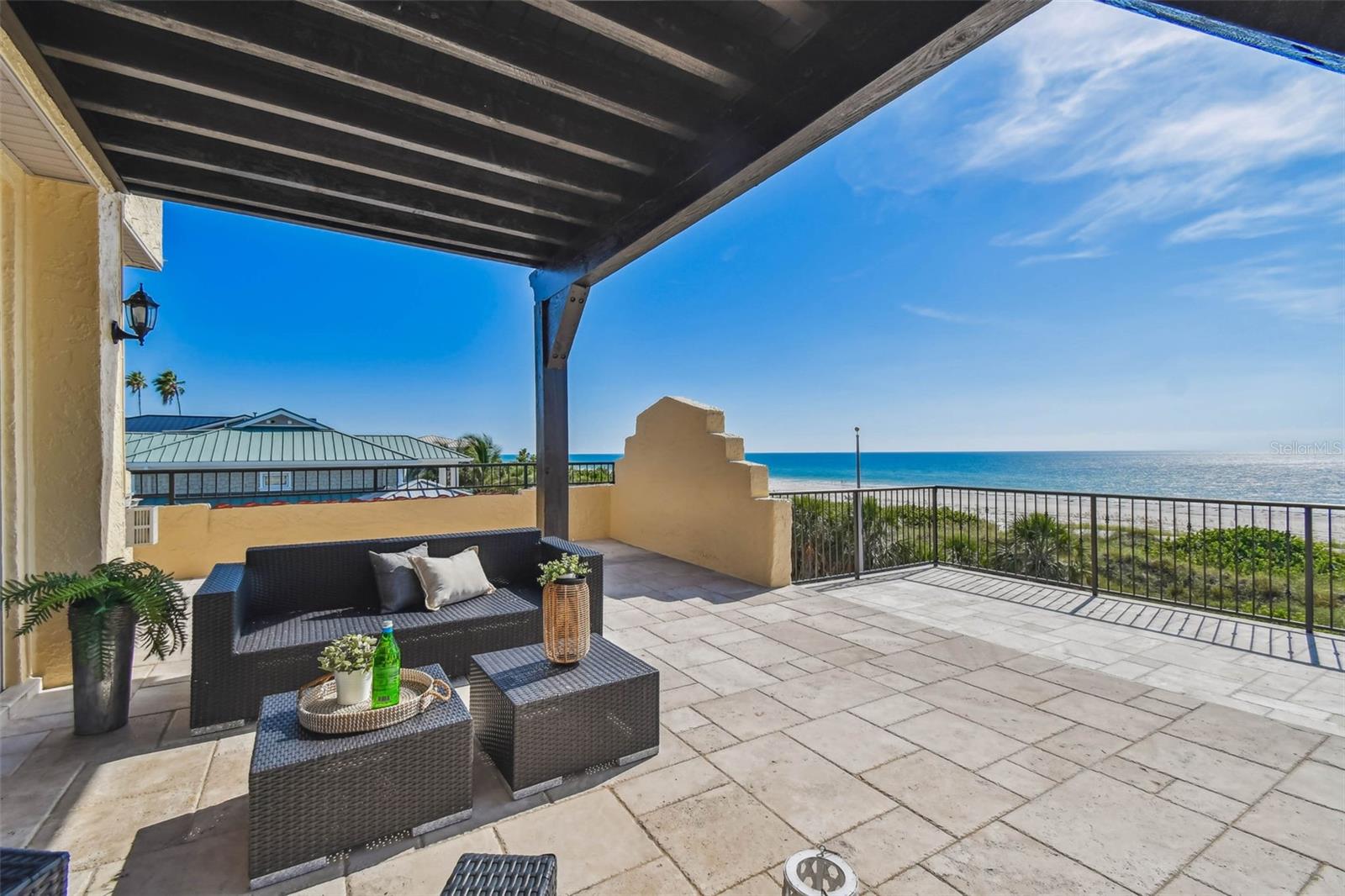 COLONIAL CORP REP - Residential