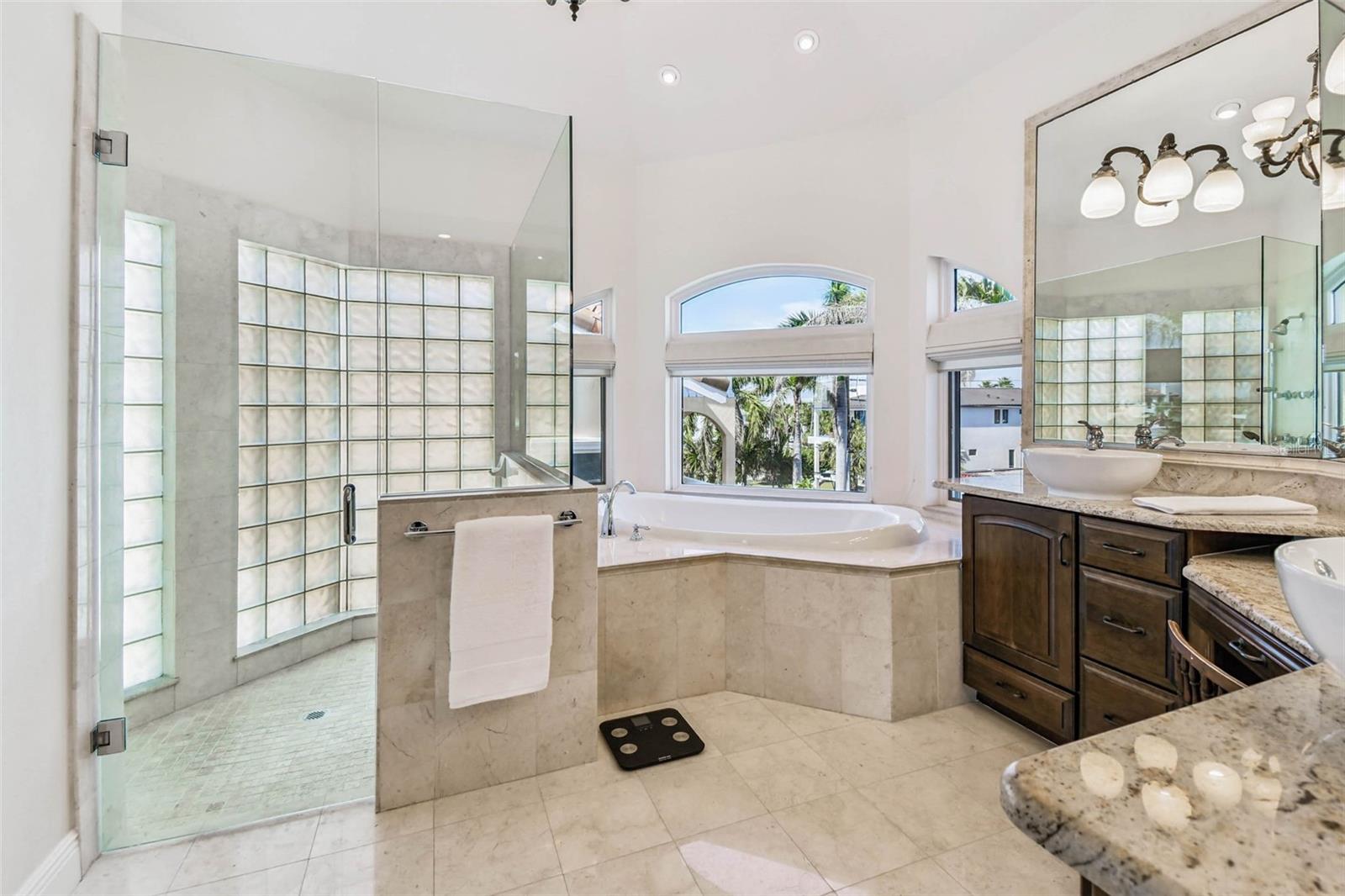 COLONIAL CORP REP - Residential