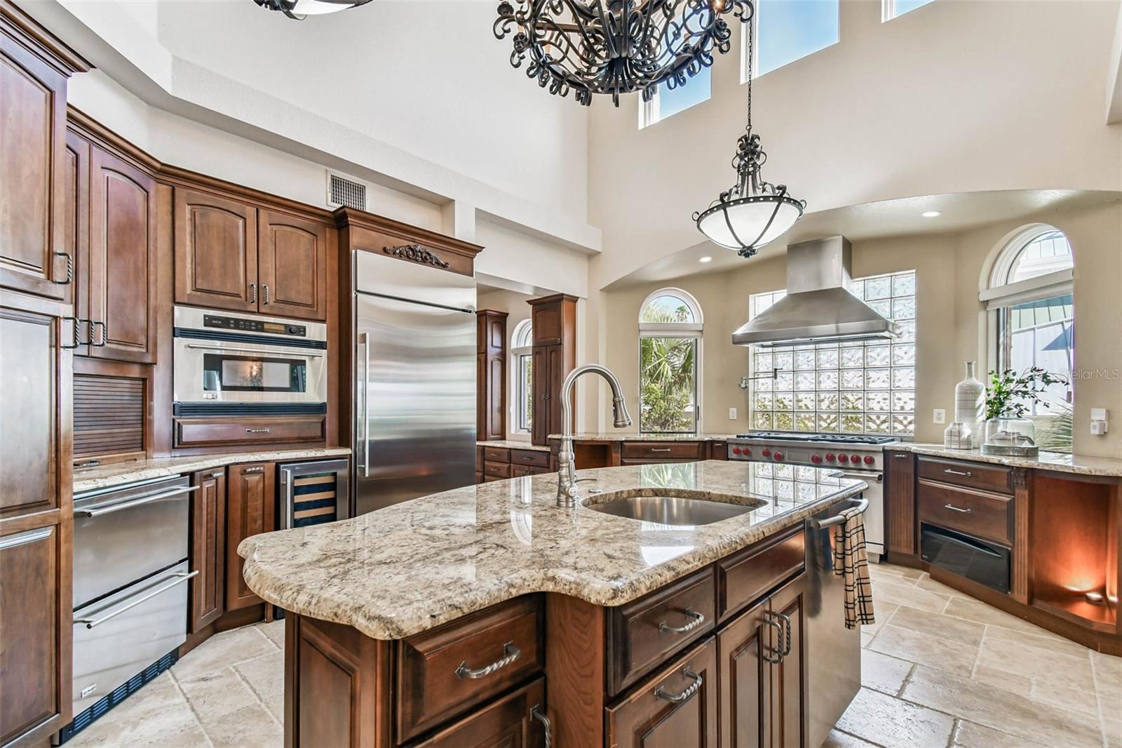 COLONIAL CORP REP - Residential