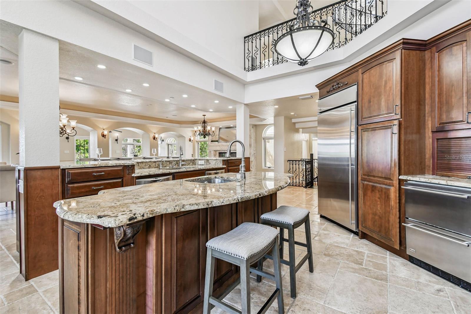 COLONIAL CORP REP - Residential