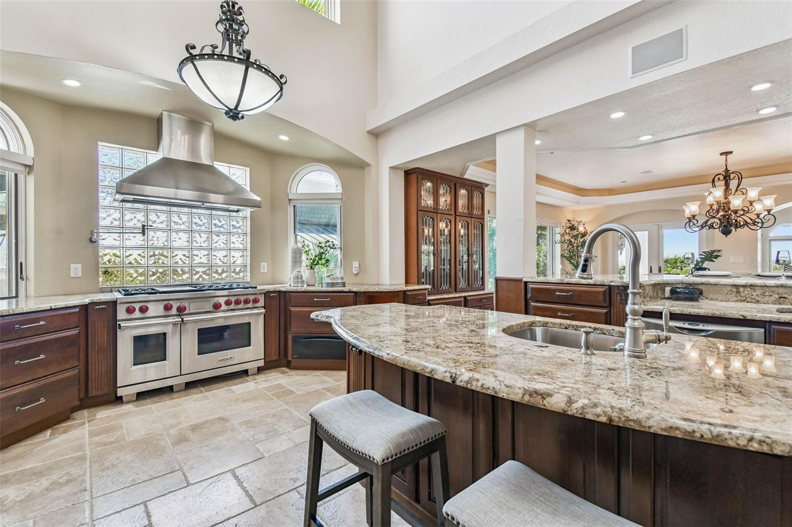 COLONIAL CORP REP - Residential