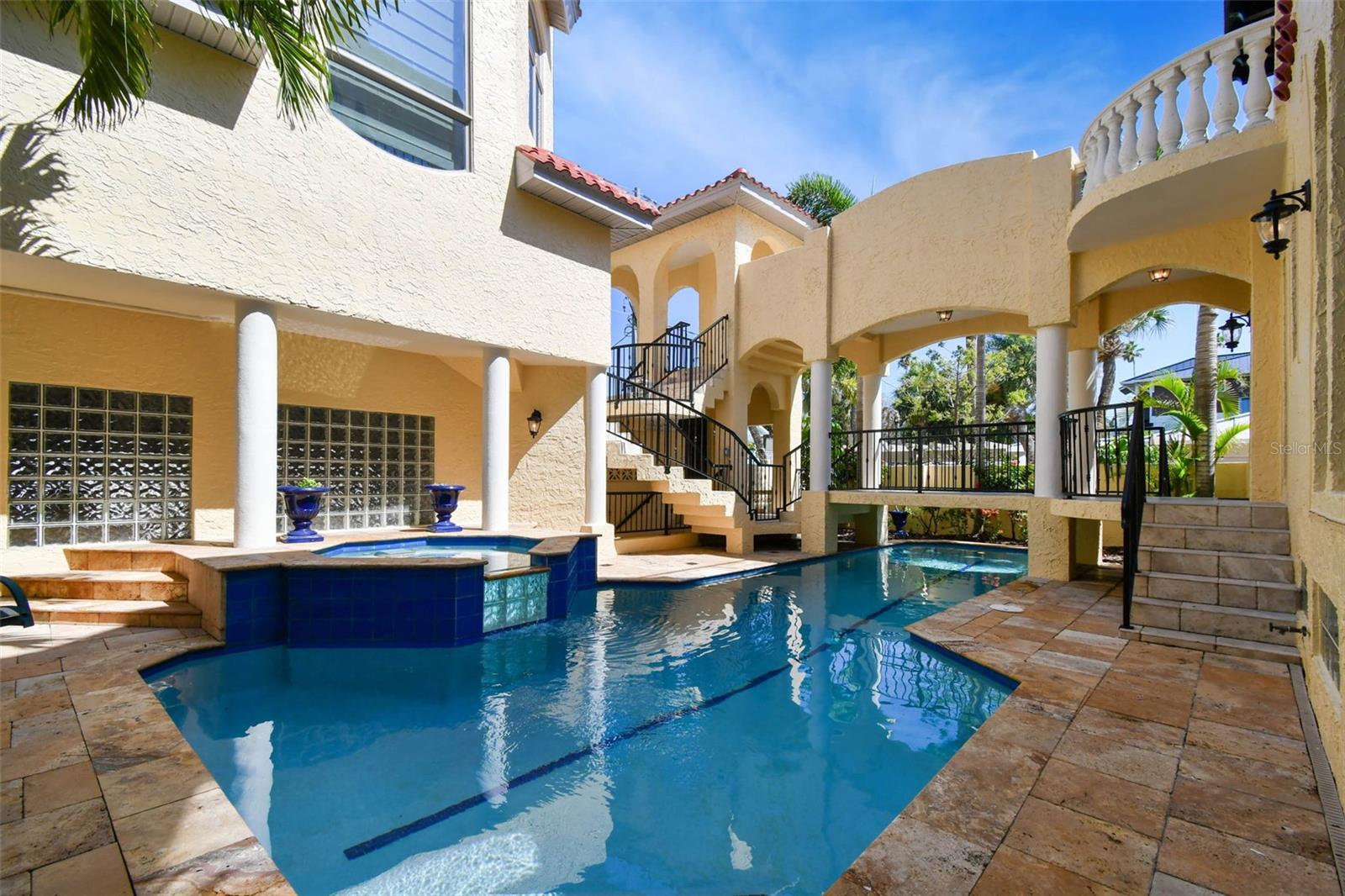 COLONIAL CORP REP - Residential