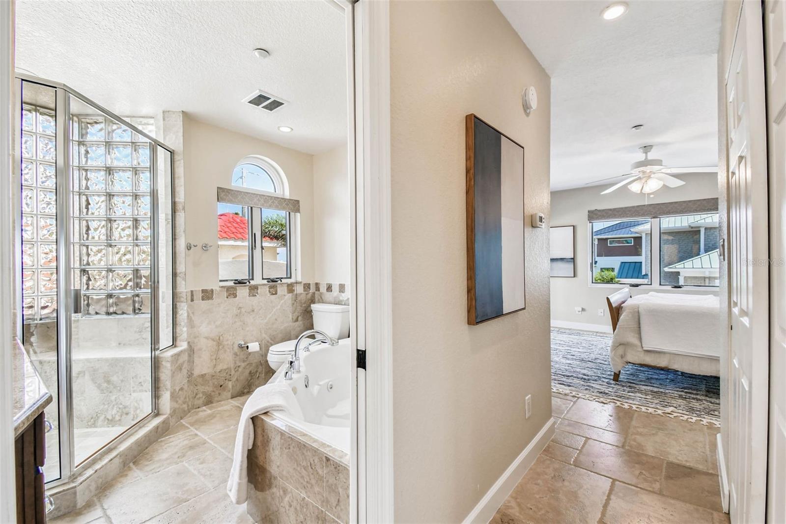 COLONIAL CORP REP - Residential