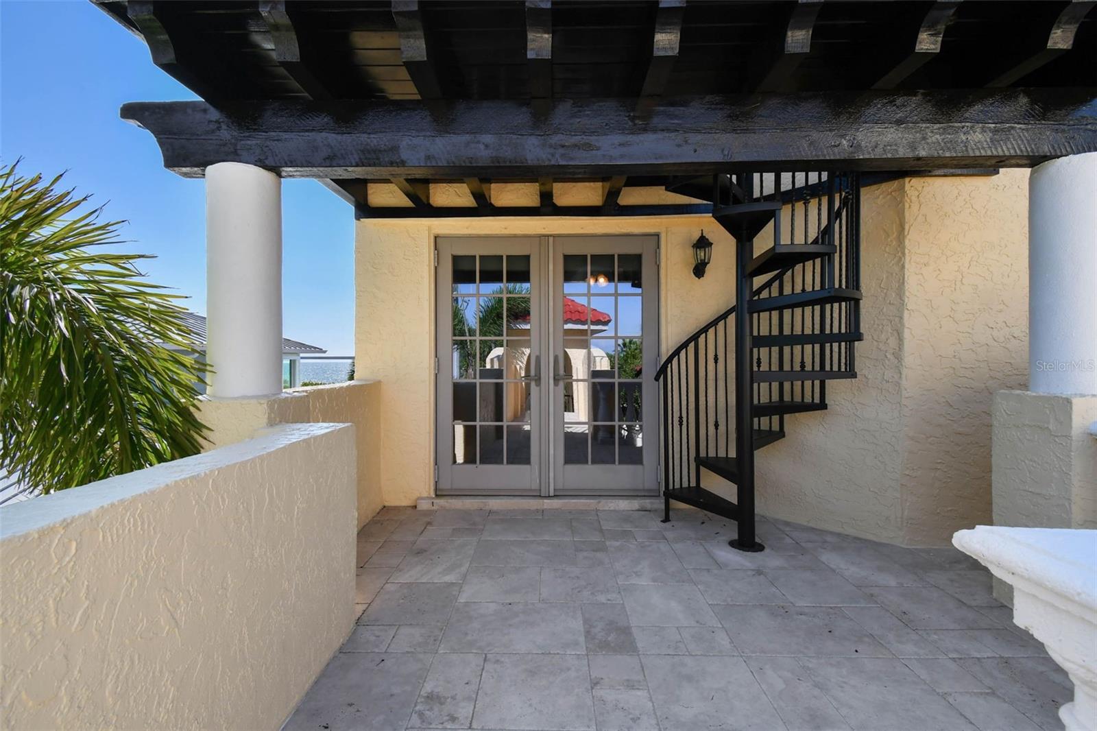 COLONIAL CORP REP - Residential