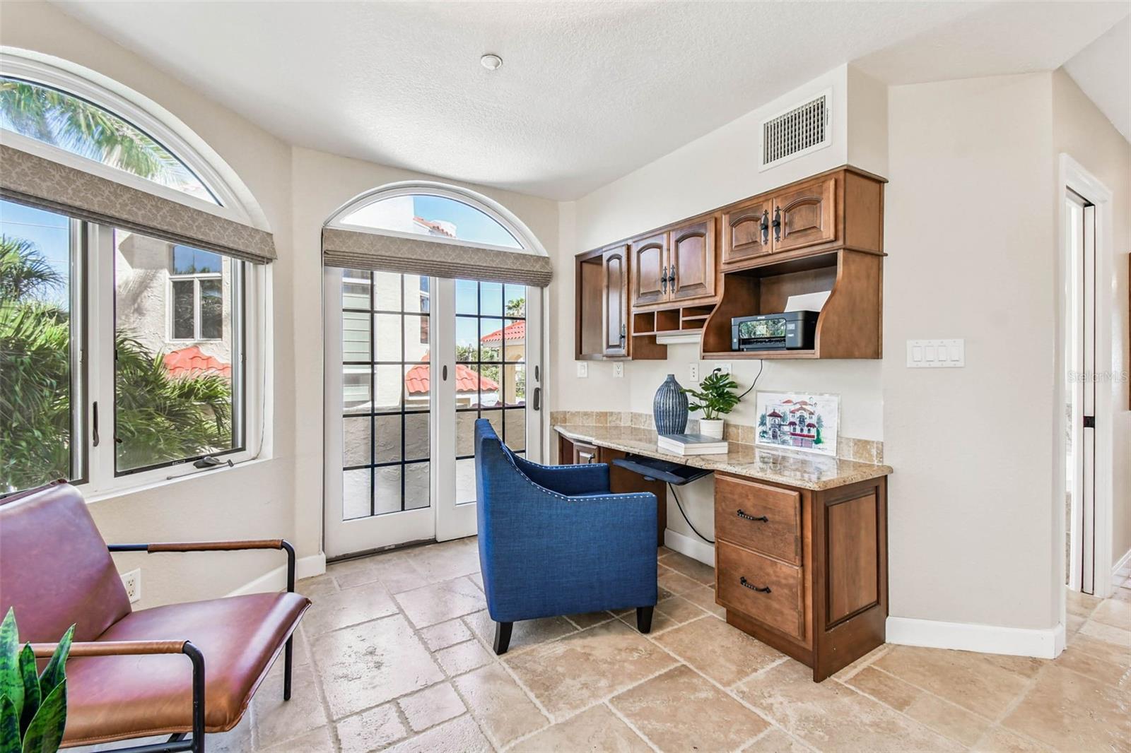 COLONIAL CORP REP - Residential