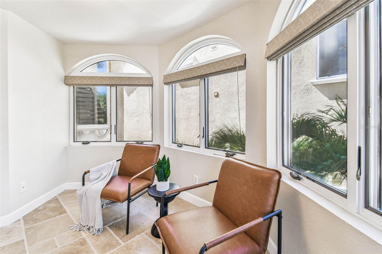 COLONIAL CORP REP - Residential