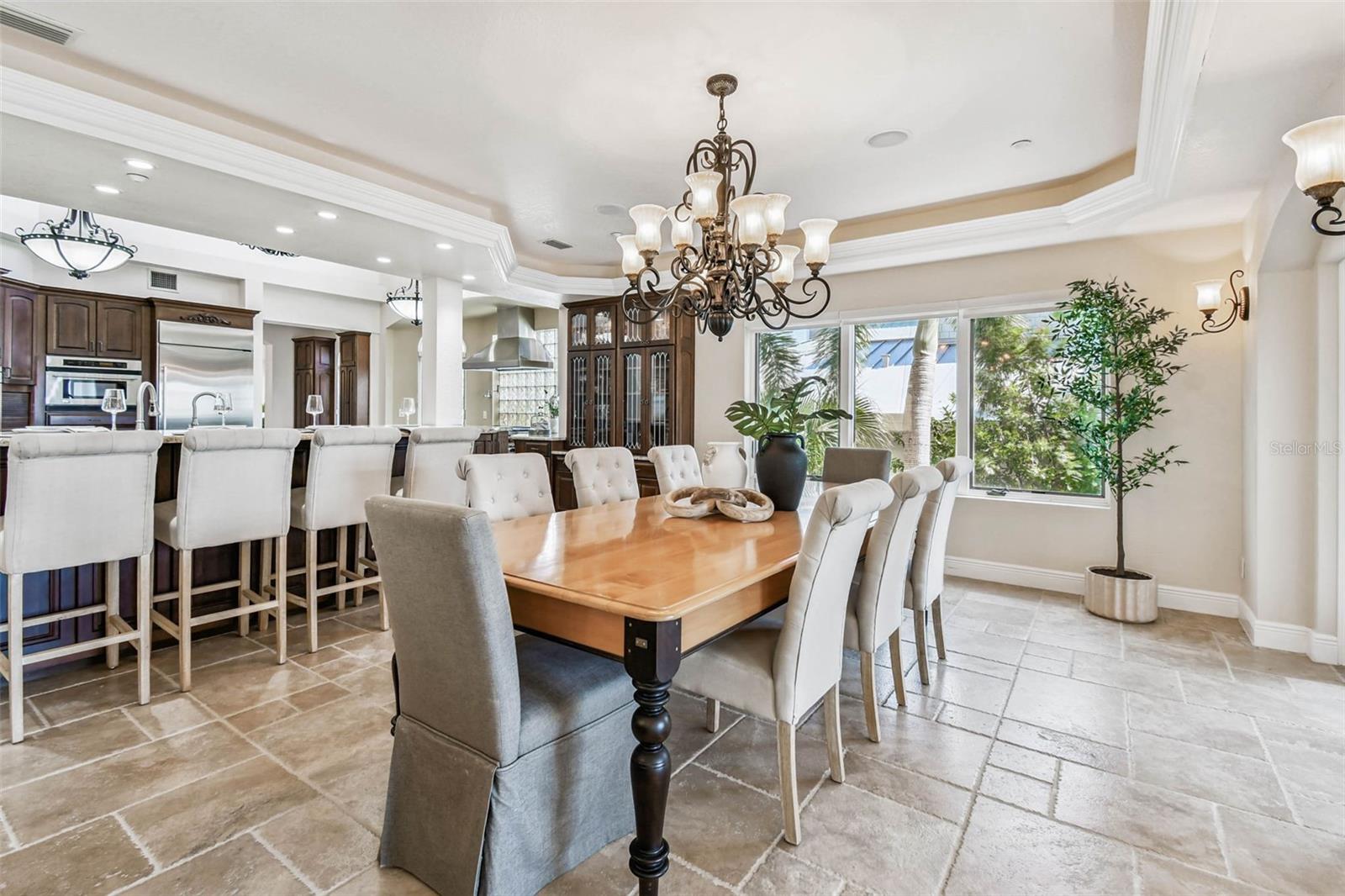 COLONIAL CORP REP - Residential