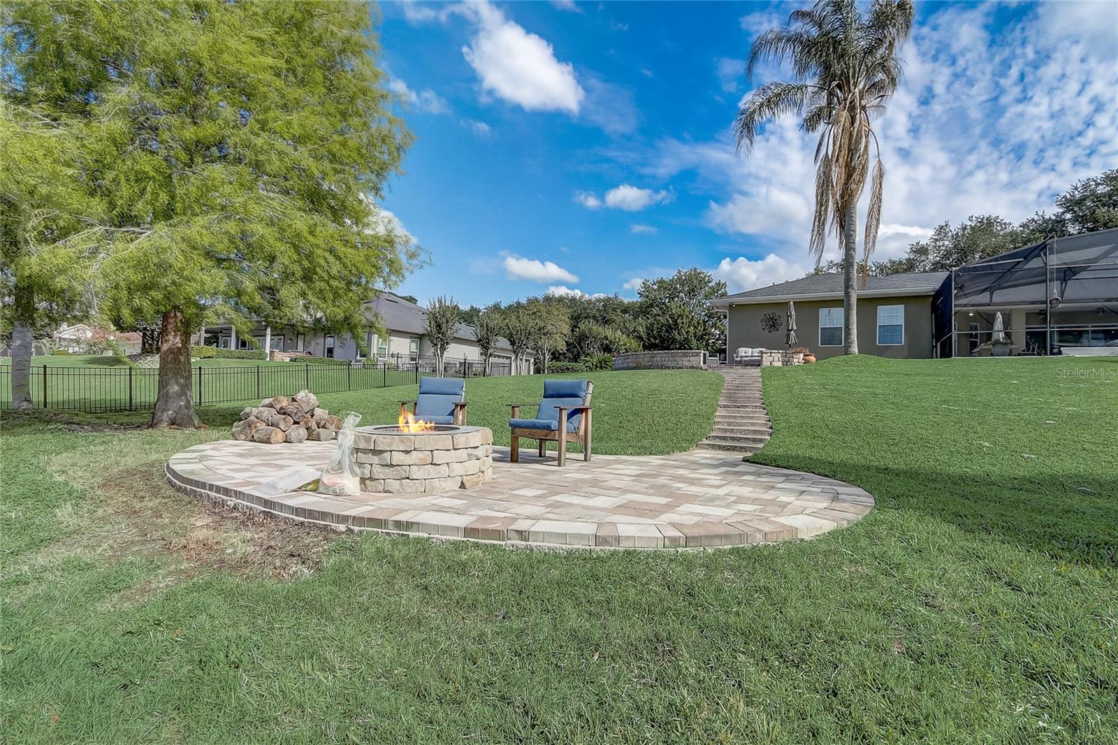 LAKESIDE PLACE ANNEX - Residential