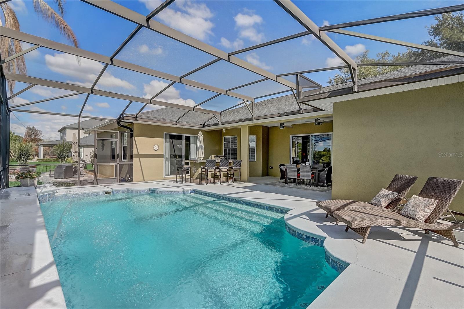 LAKESIDE PLACE ANNEX - Residential