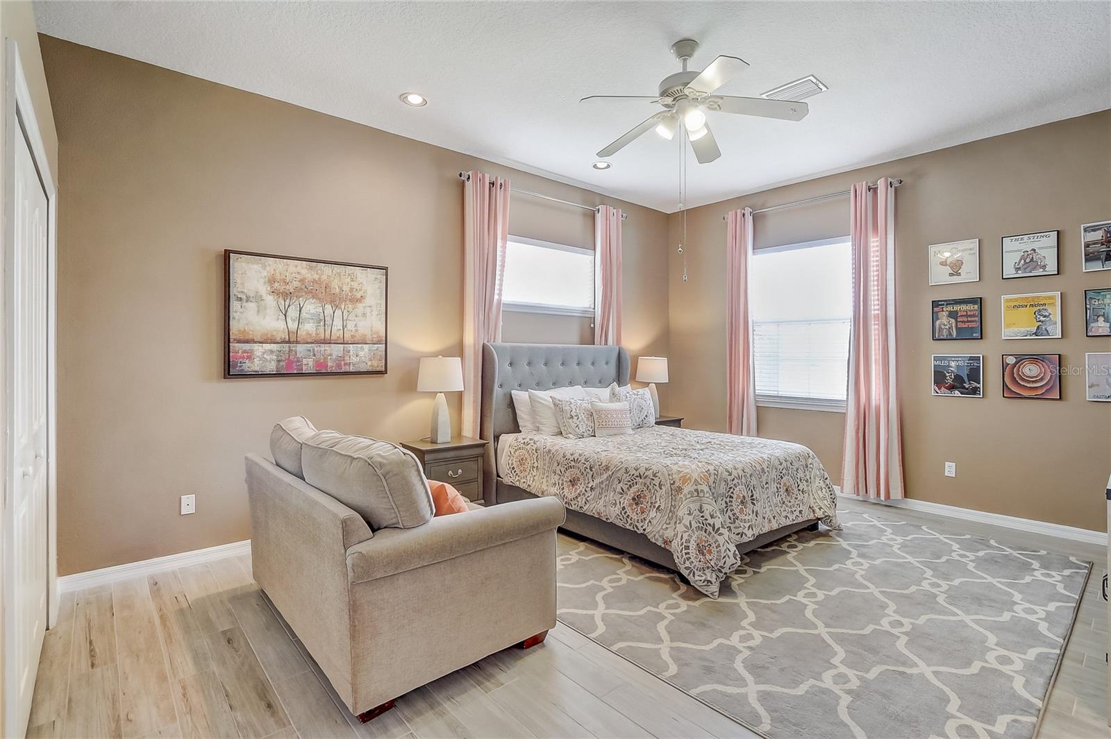 LAKESIDE PLACE ANNEX - Residential