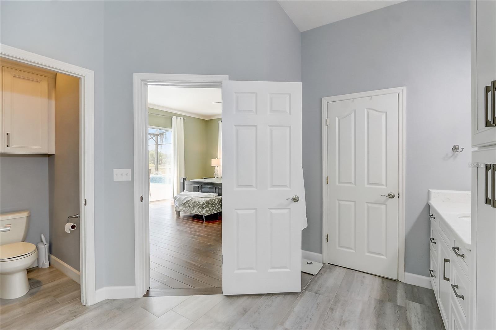 LAKESIDE PLACE ANNEX - Residential