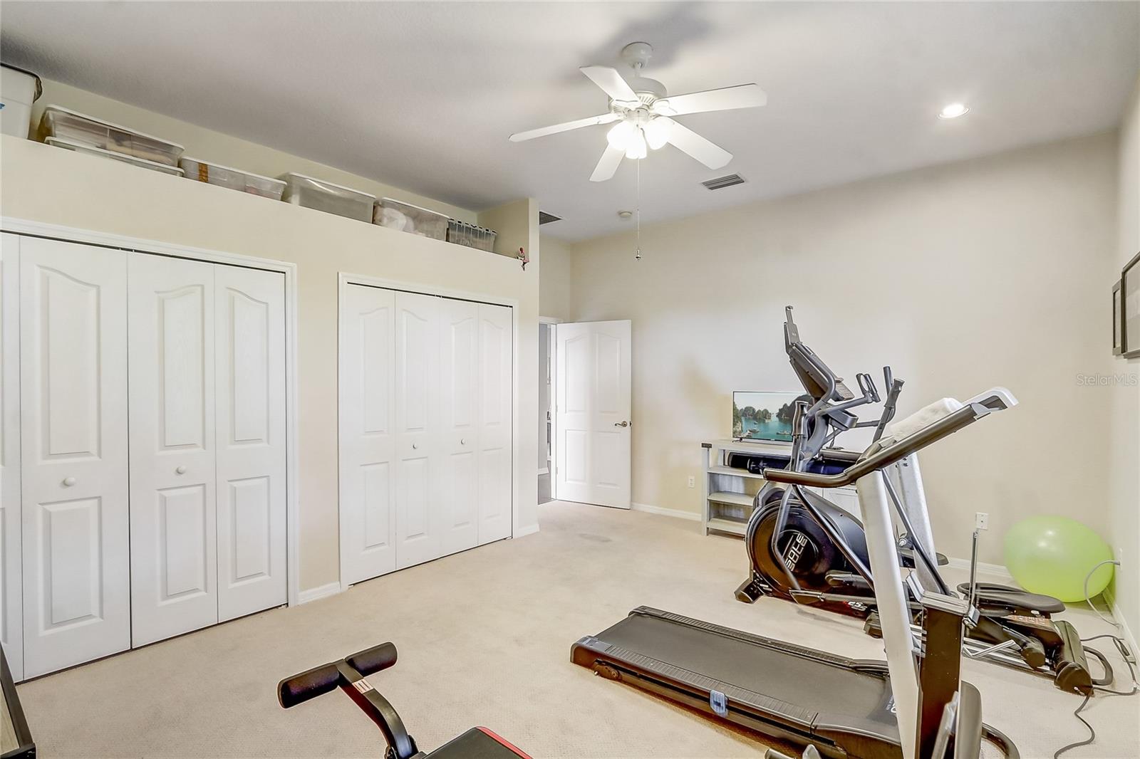 LAKESIDE PLACE ANNEX - Residential