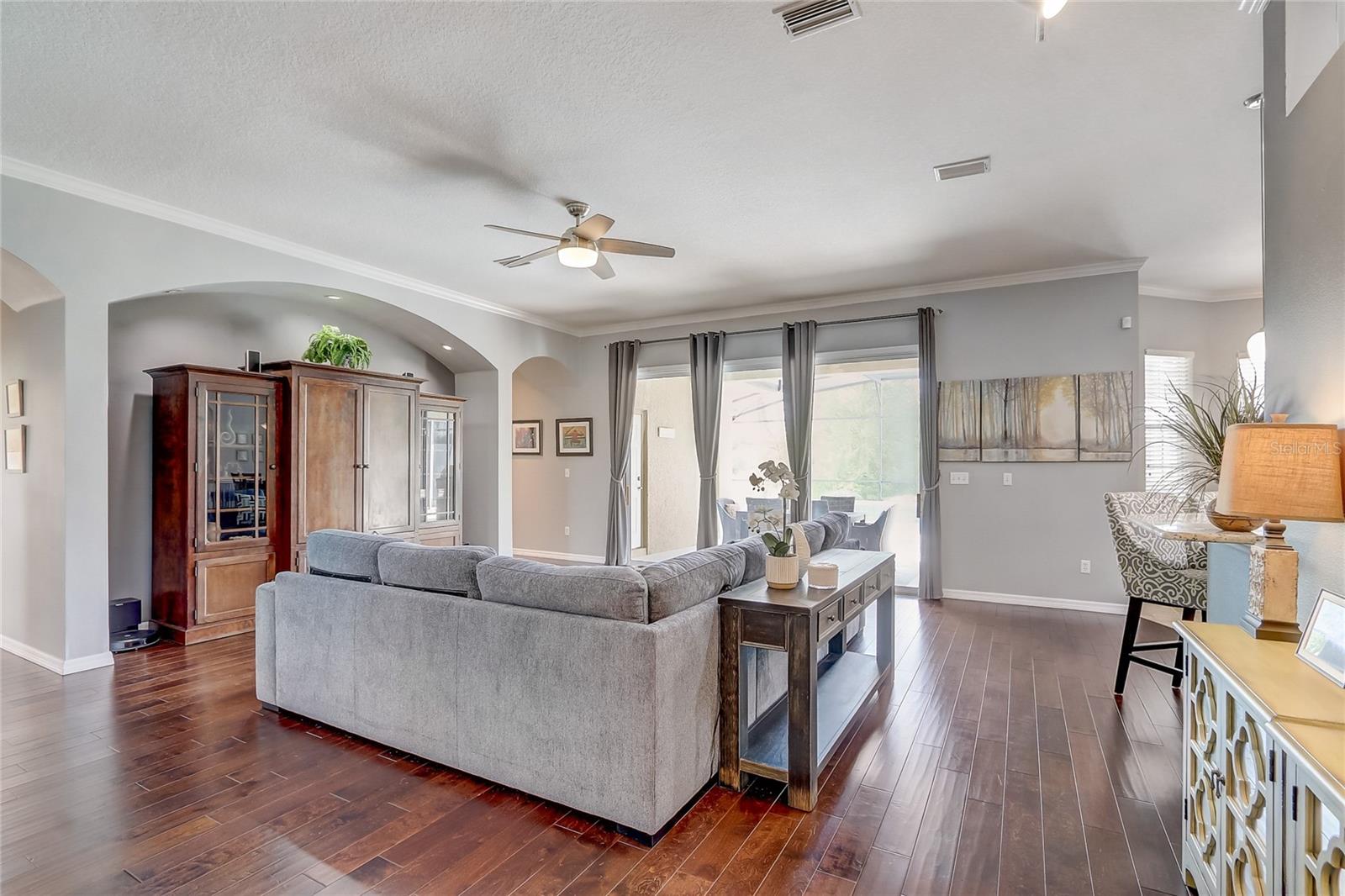 LAKESIDE PLACE ANNEX - Residential