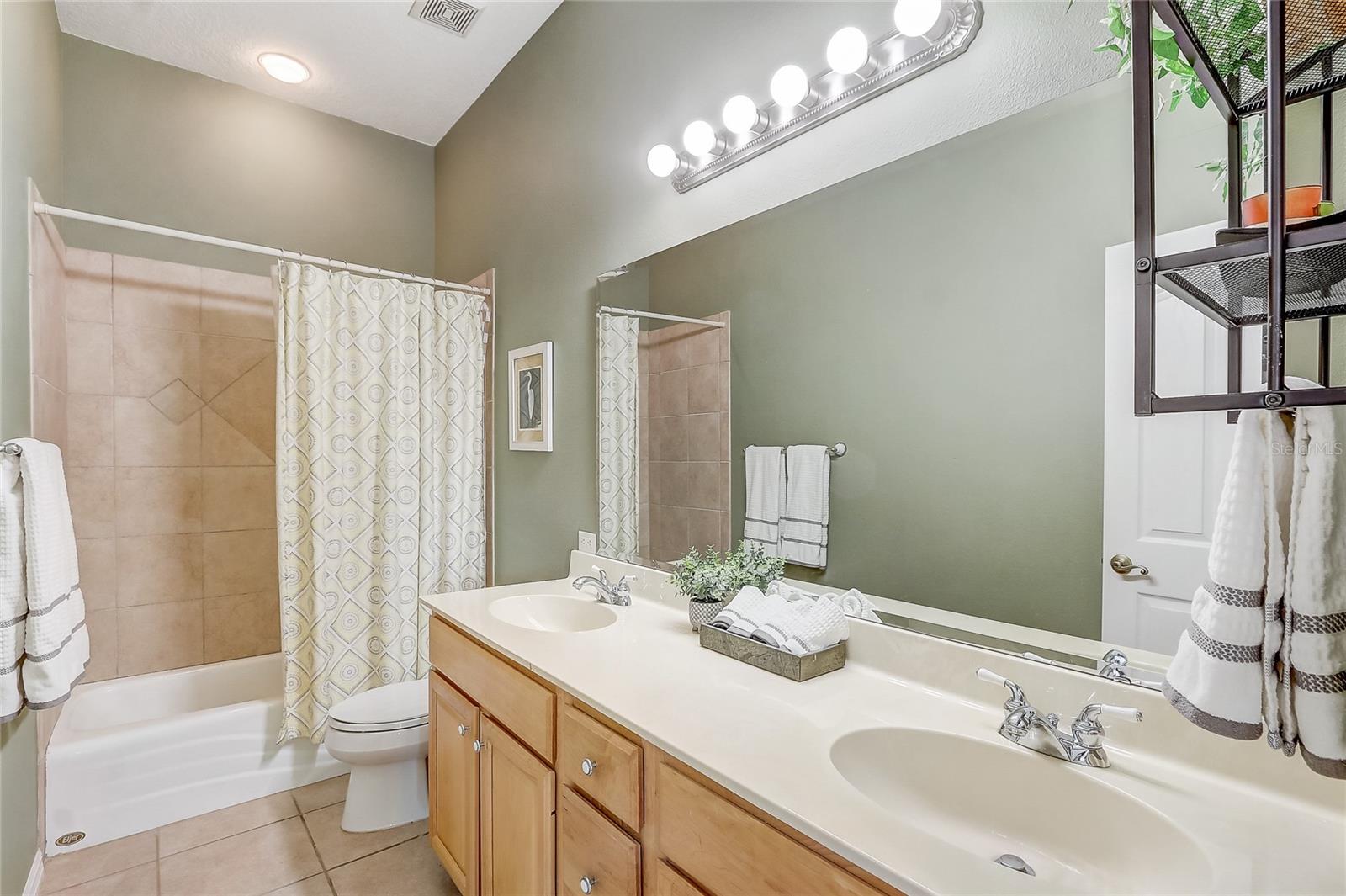 LAKESIDE PLACE ANNEX - Residential